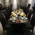Ayhan Hotel